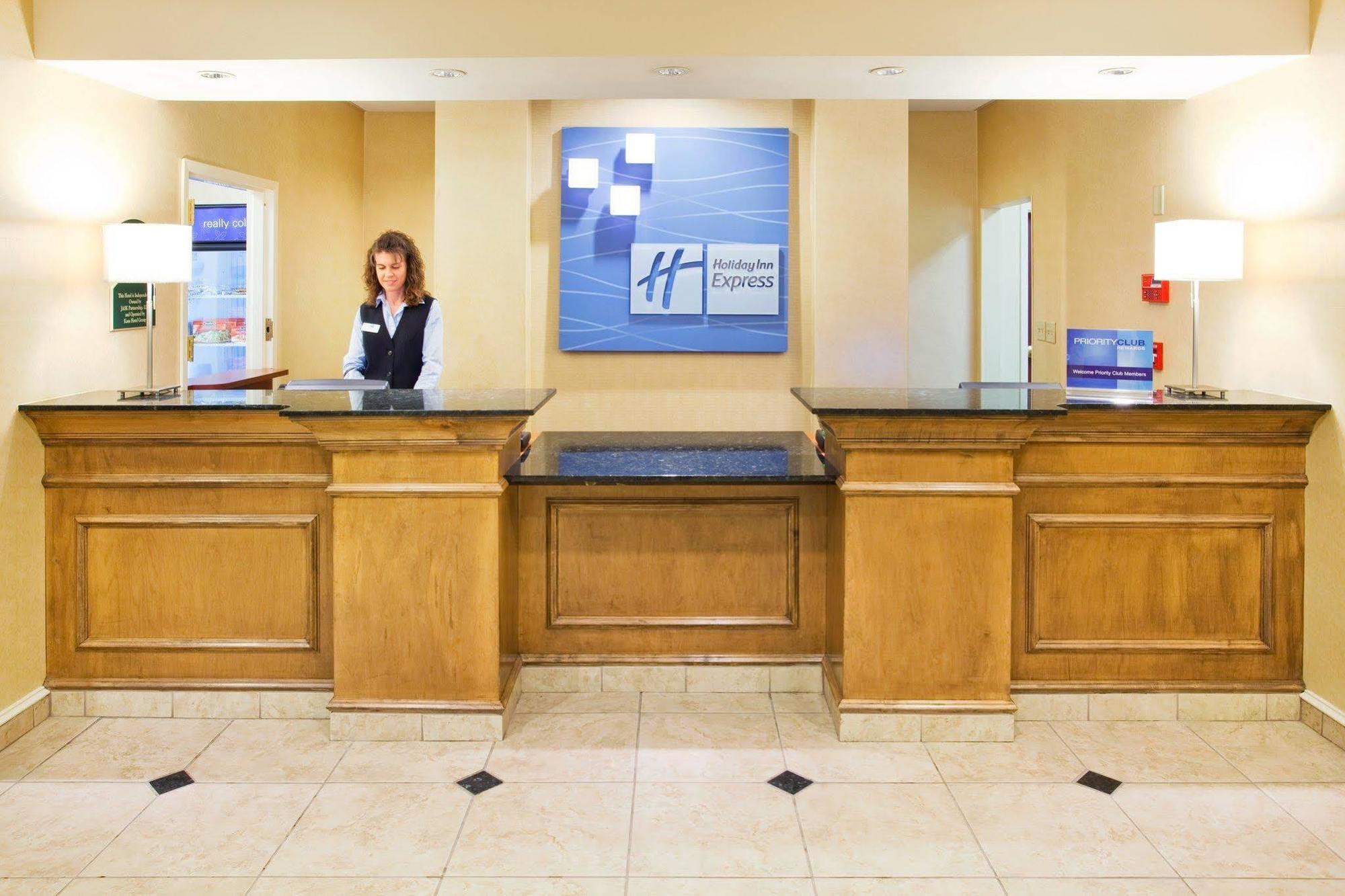 Holiday Inn Express Knoxville-Strawberry Plains By Ihg Extérieur photo