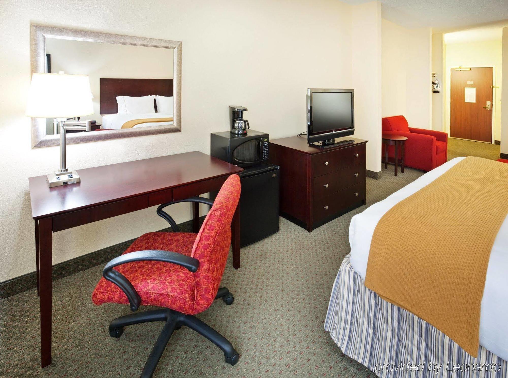 Holiday Inn Express Knoxville-Strawberry Plains By Ihg Extérieur photo