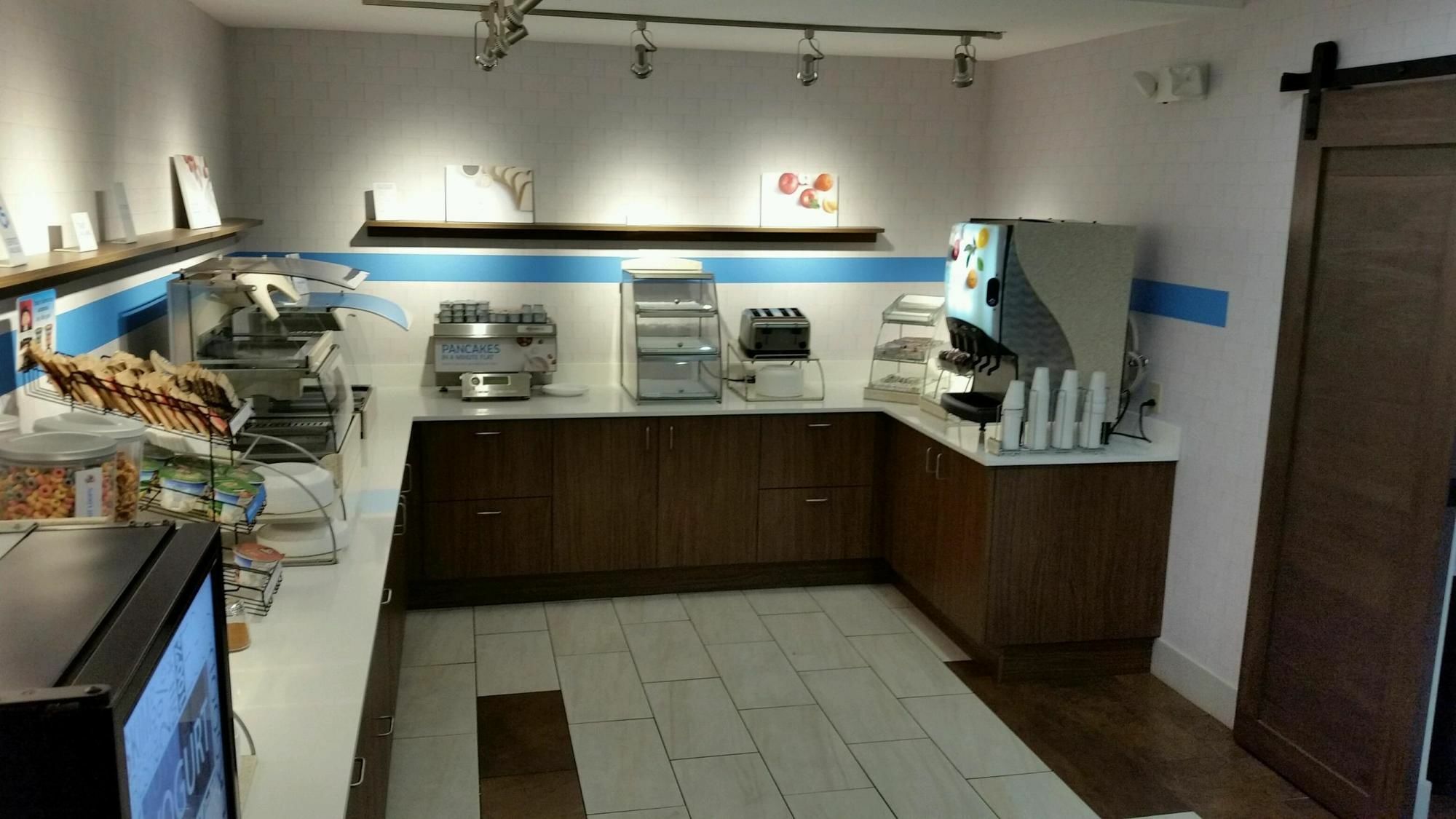 Holiday Inn Express Knoxville-Strawberry Plains By Ihg Extérieur photo